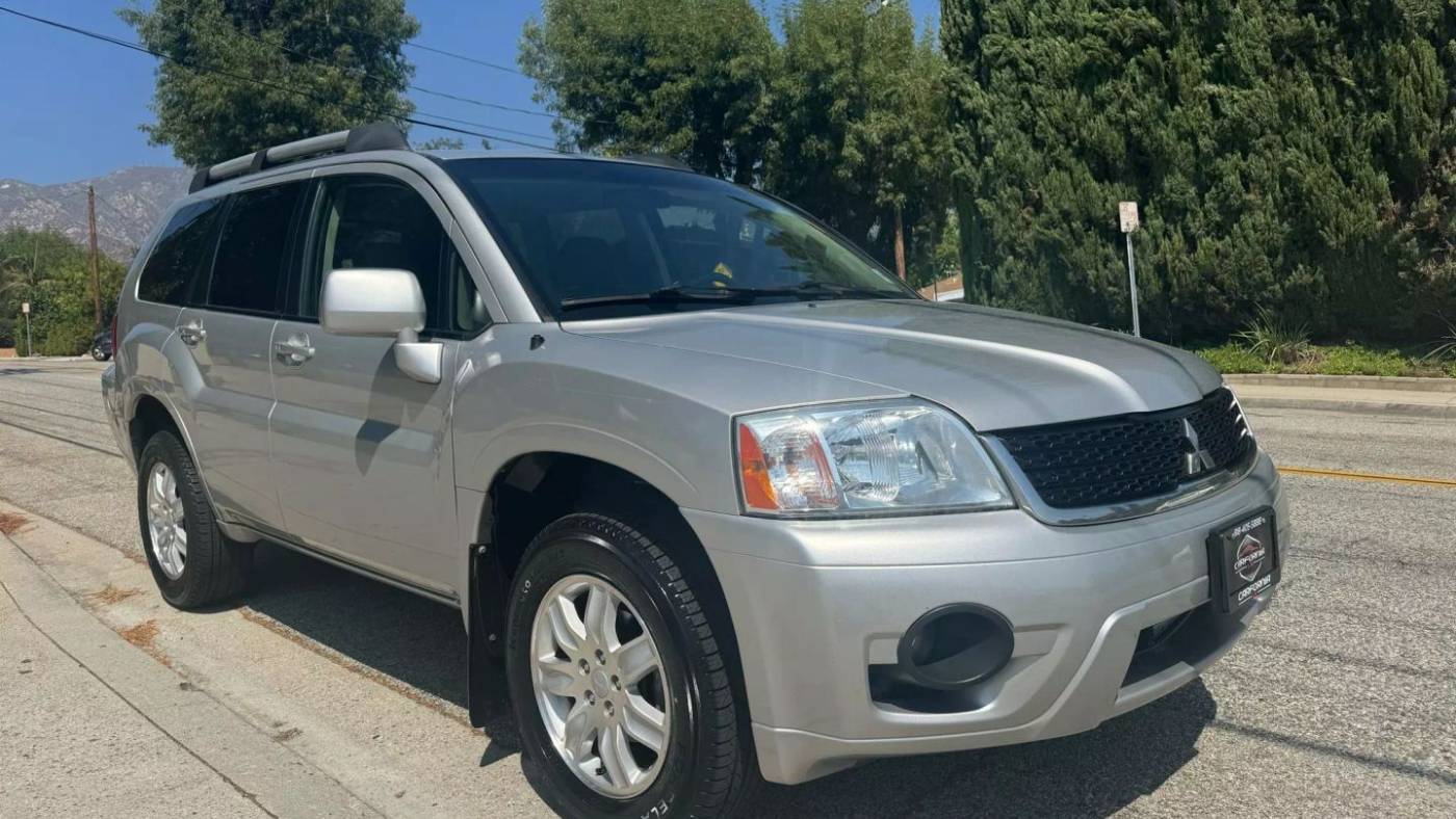 2011 Mitsubishi Endeavor LS — SUV — 113,395 mi — La Crescenta, CA