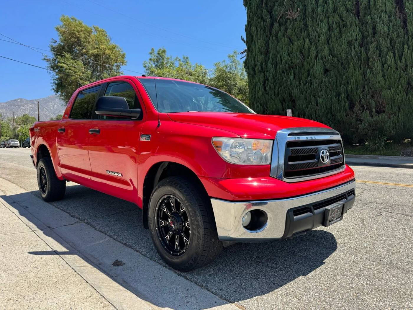 2010 Toyota Tundra Base — Pickup Truck — 133,932 mi — La Crescenta, CA