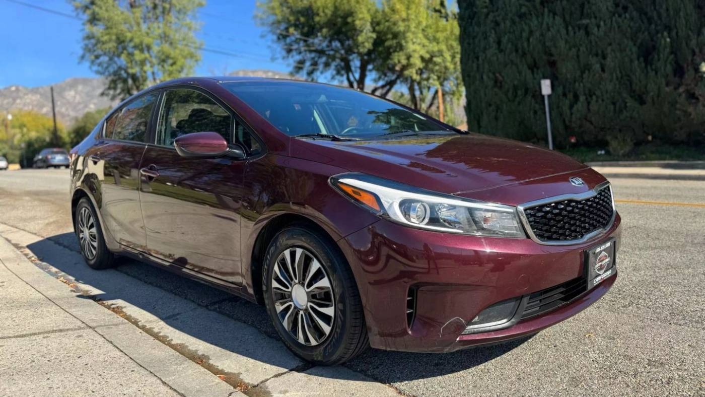 2017 Kia Forte LX — Sedan — 159,378 mi — La Crescenta, CA