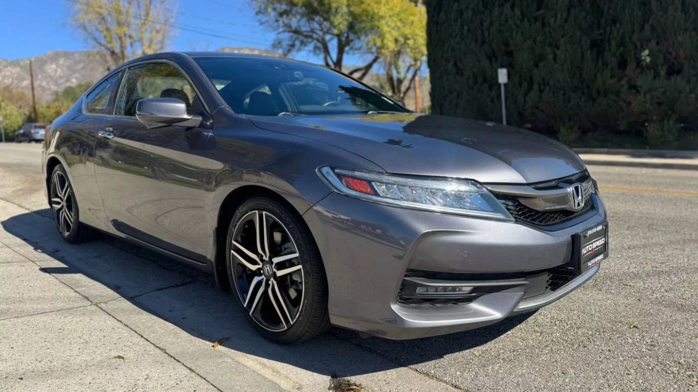 2017 Honda Accord Touring — Coupe — 141,015 mi — La Crescenta, CA