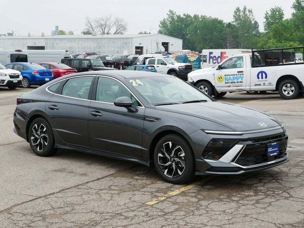 2024 Hyundai Sonata SEL — Sedan — 6,050 mi — Rochester, MN