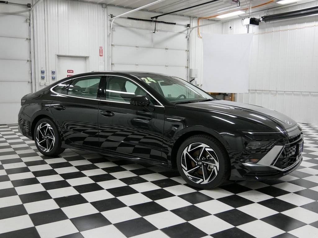 2024 Hyundai Sonata SEL — Sedan — 8,342 mi — Rochester, MN