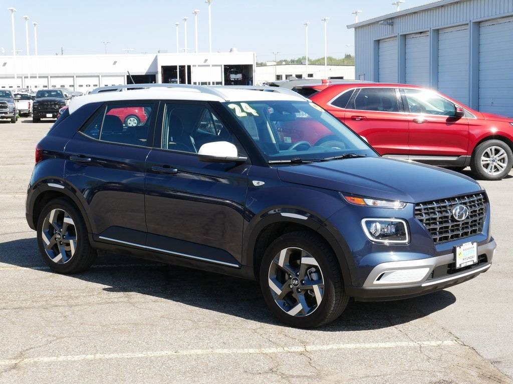 2024 Hyundai Venue Limited — SUV — 112 mi — Rochester, MN