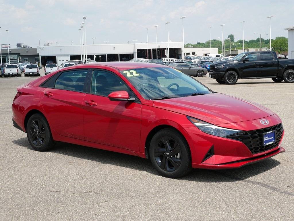 2022 Hyundai Elantra SEL — Sedan — 22,085 mi — Rochester, MN