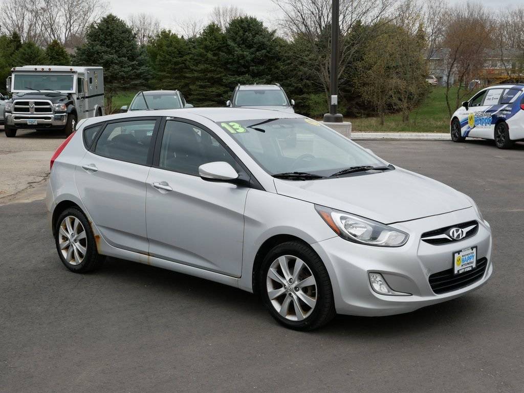 2013 Hyundai Accent SE — Hatchback — 186,962 mi — Rochester, MN