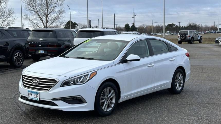 2015 Hyundai Sonata SE — Sedan — 84,030 mi — Rochester, MN