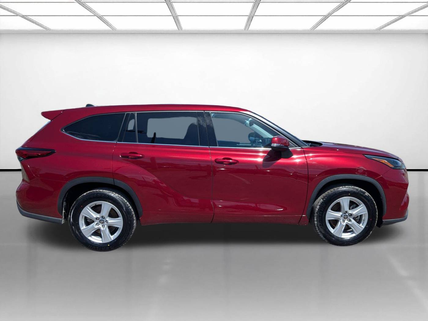 2022 Toyota Highlander LE — SUV — 37,190 mi — Miami, FL