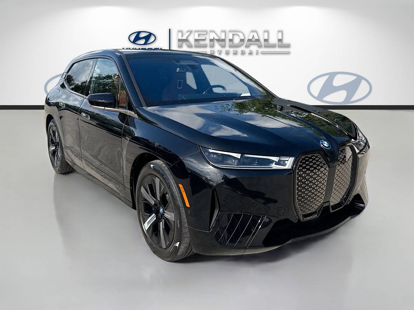 2023 BMW iX xDrive50 — SUV — 18,046 mi — Miami, FL