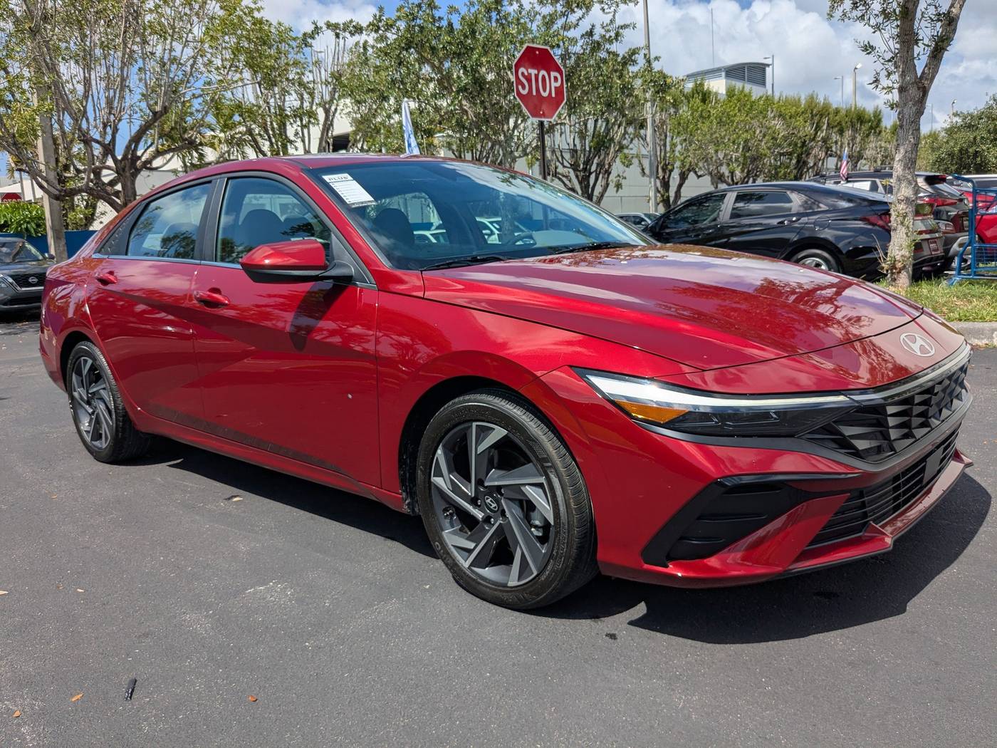 2024 Hyundai Elantra SEL — Sedan — 17,114 mi — Miami, FL