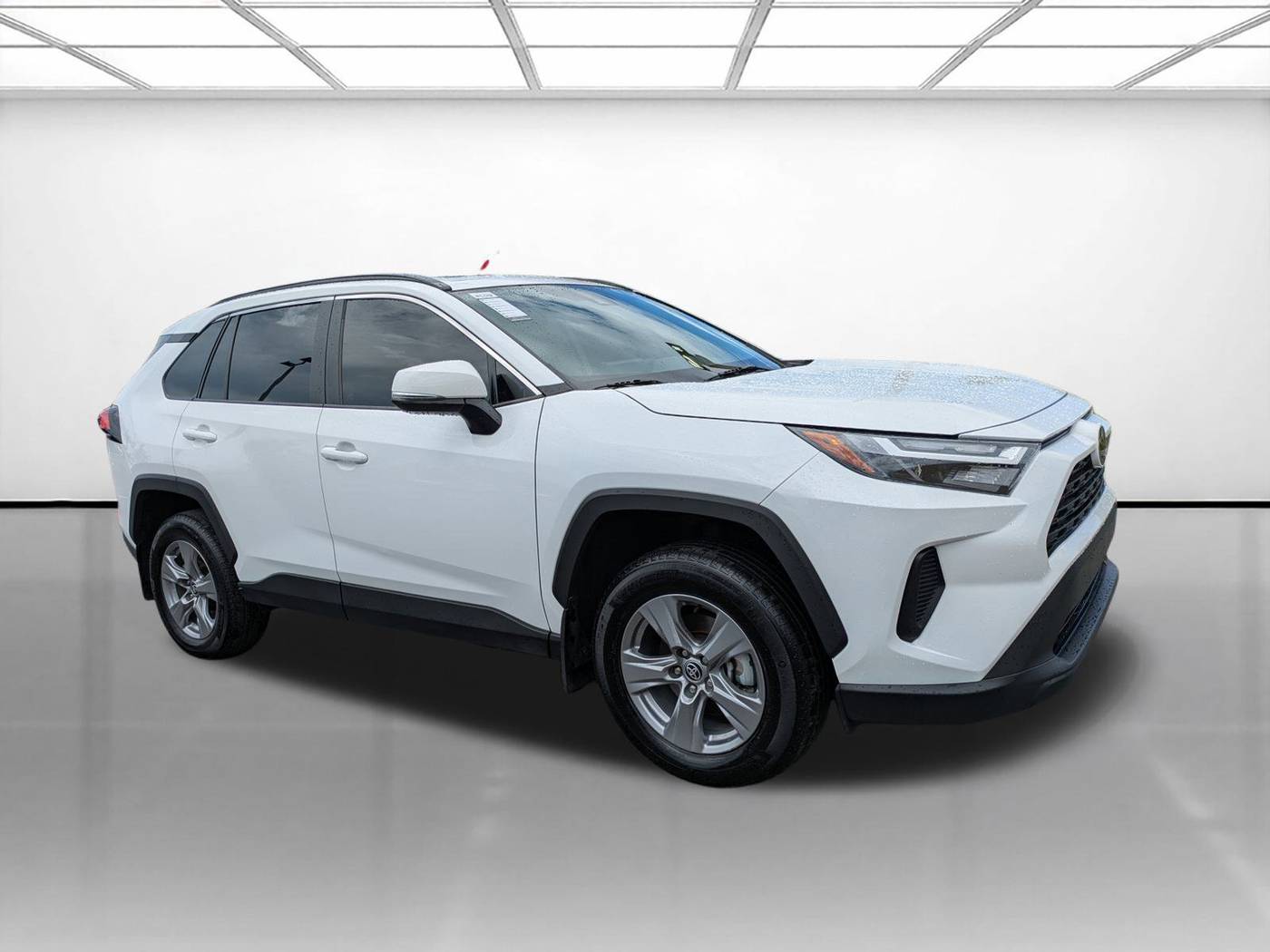 2024 Toyota RAV4 XLE — SUV — 22,759 mi — Miami, FL