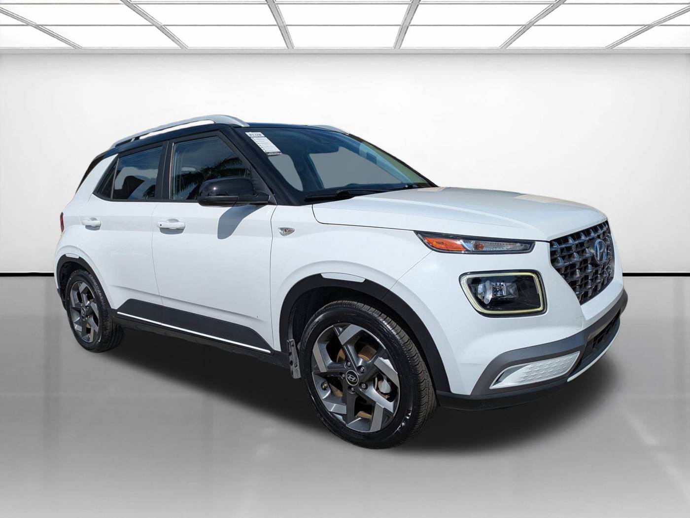 2022 Hyundai Venue Limited — SUV — 48,197 mi — Miami, FL