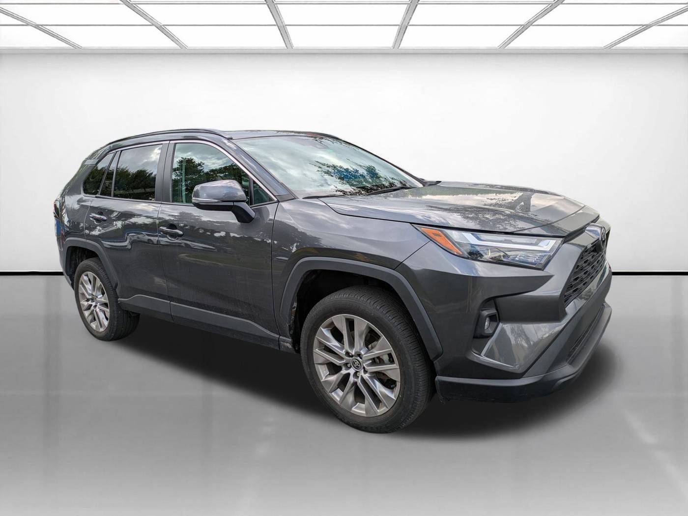 2023 Toyota RAV4 XLE Premium — SUV — 15,581 mi — Miami, FL