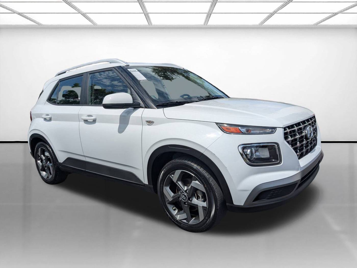 2023 Hyundai Venue SEL — SUV — 28,495 mi — Miami, FL