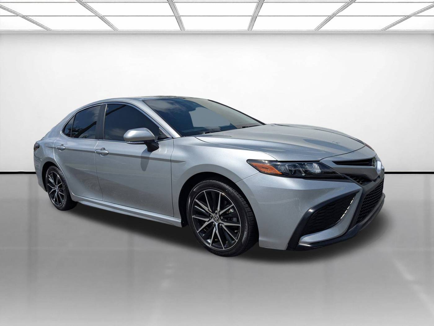 2023 Toyota Camry SE — Sedan — 44,398 mi — Miami, FL