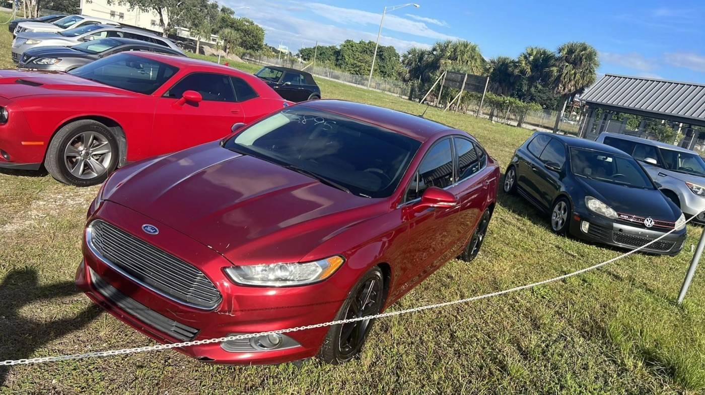 2016 Ford Fusion SE — Sedan — 173,754 mi — Miami, FL