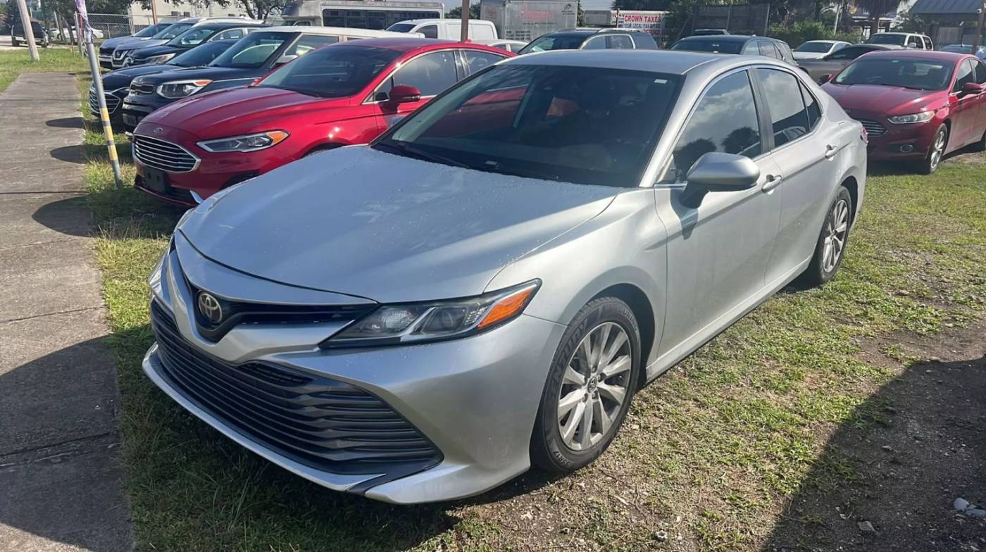 2020 Toyota Camry LE — Sedan — 94,216 mi — Miami, FL