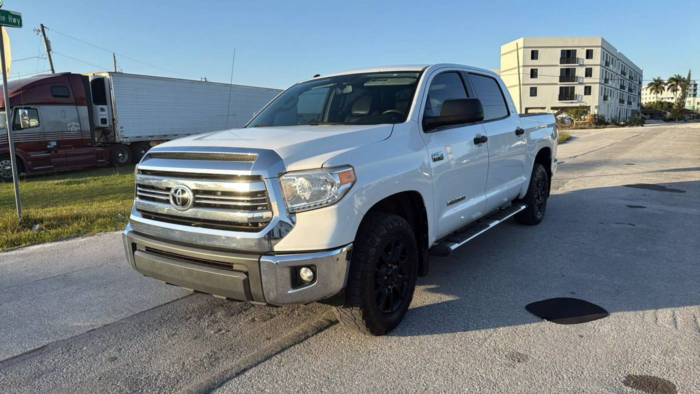 2016 Toyota Tundra SR5 — Pickup Truck — 143,316 mi — Miami, FL