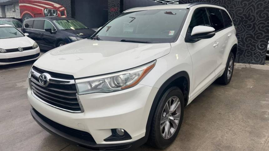 2015 Toyota Highlander XLE — SUV — 130,769 mi — Hollywood, FL