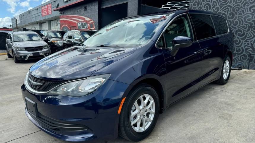 2017 Chrysler Pacifica Touring — Minivan — 123,315 mi — Hollywood, FL