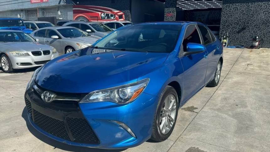 2017 Toyota Camry LE — Sedan — 118,559 mi — Hollywood, FL