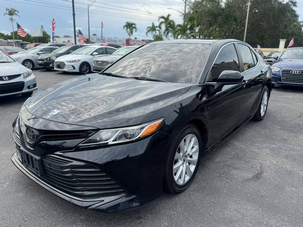 2019 Toyota Camry LE — Sedan — 109,650 mi — Hollywood, FL