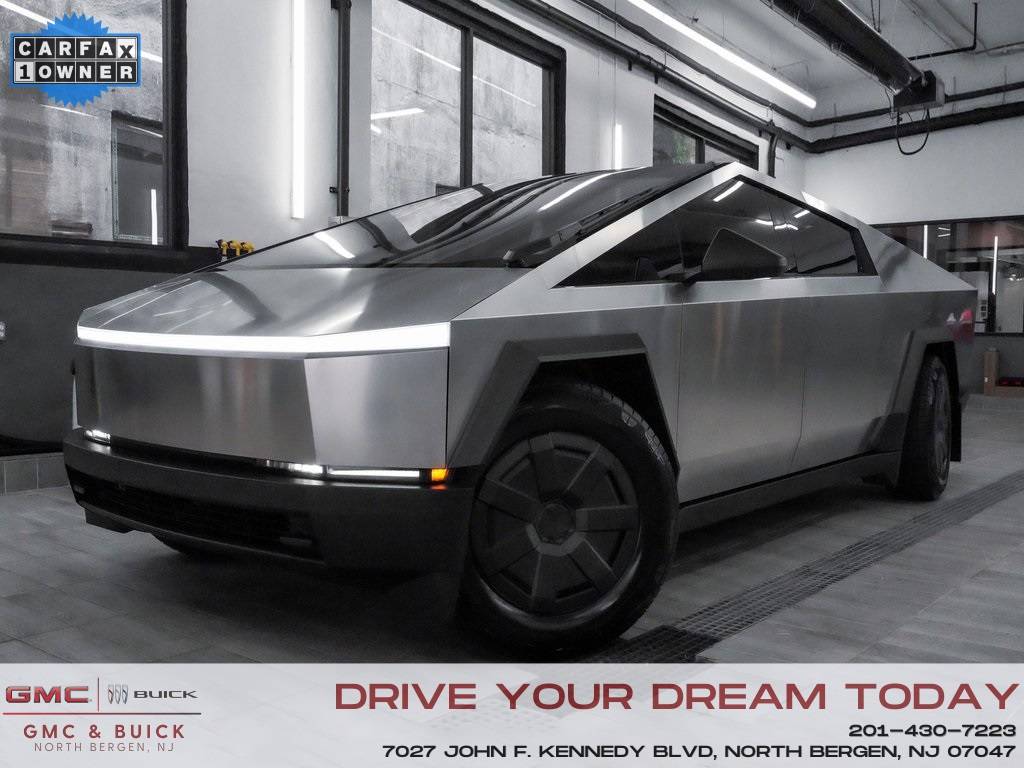 2025 Tesla Cybertruck Standard — Pickup Truck — 6,259 mi — North Bergen, NJ