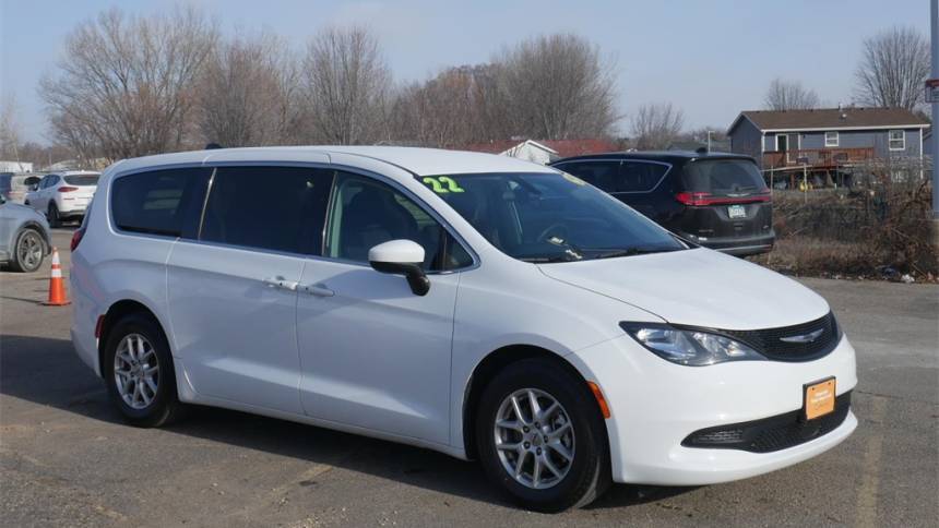 2022 Chrysler Voyager LX — Minivan — 61,706 mi — Rochester, MN