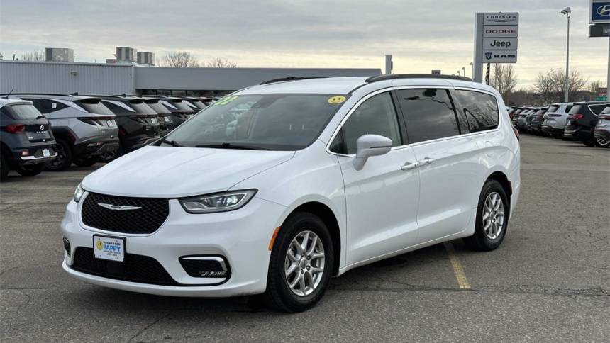 2022 Chrysler Pacifica Touring L — Minivan — 66,935 mi — Rochester, MN