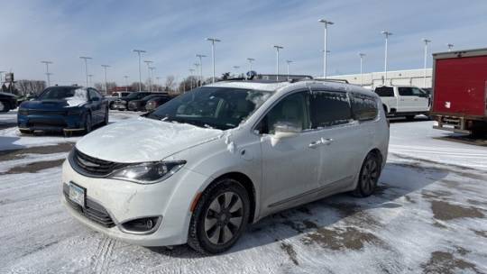 2019 Chrysler Pacifica Hybrid Limited — Minivan — 93,594 mi — Rochester, MN