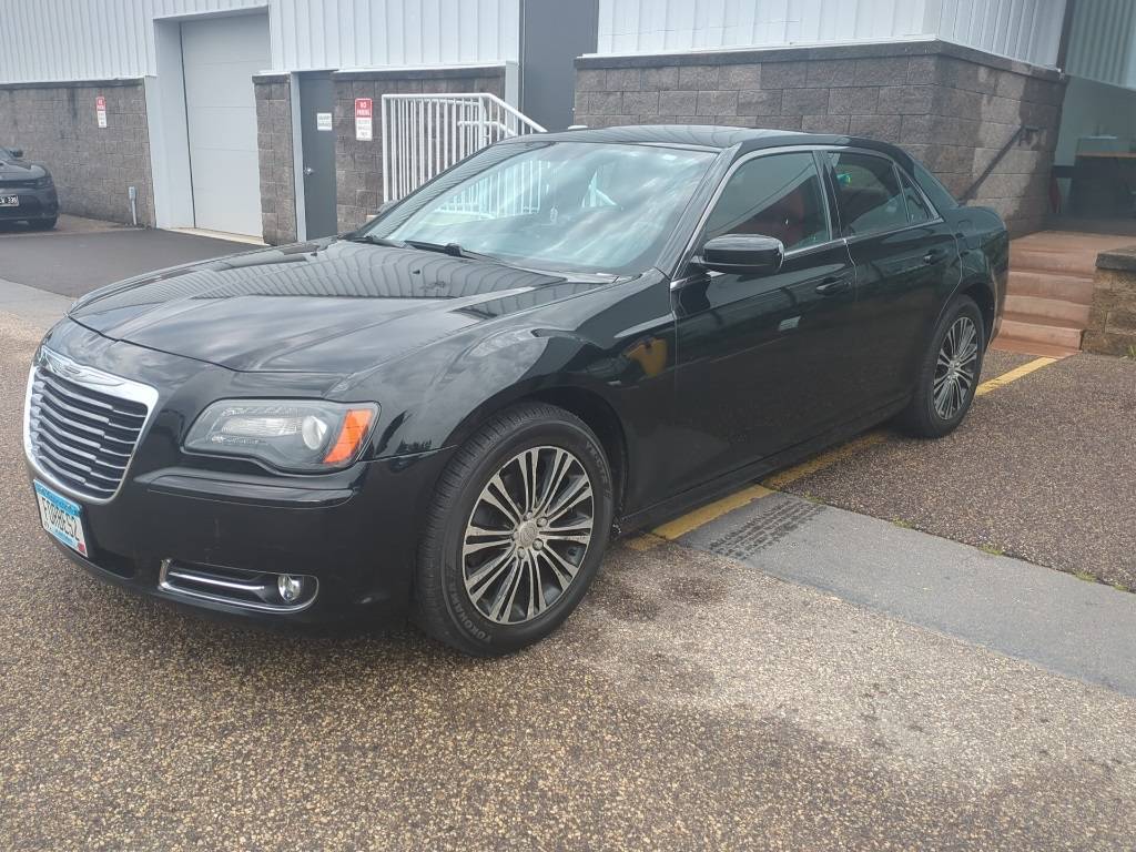 2013 Chrysler 300 S — Sedan — 151,400 mi — Rochester, MN
