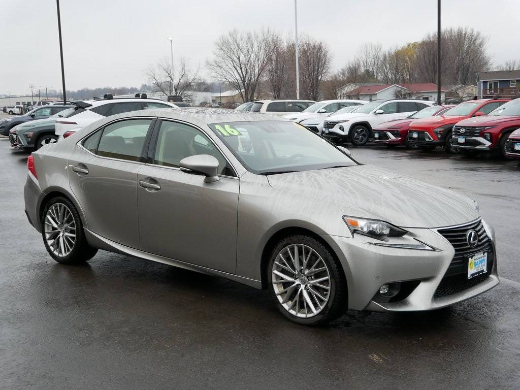 2016 Lexus IS IS 300 — Sedan — 46,293 mi — Rochester, MN
