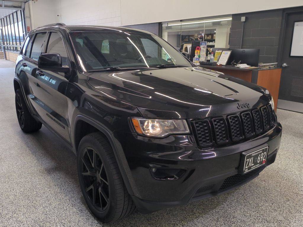 2018 Jeep Grand Cherokee Laredo E