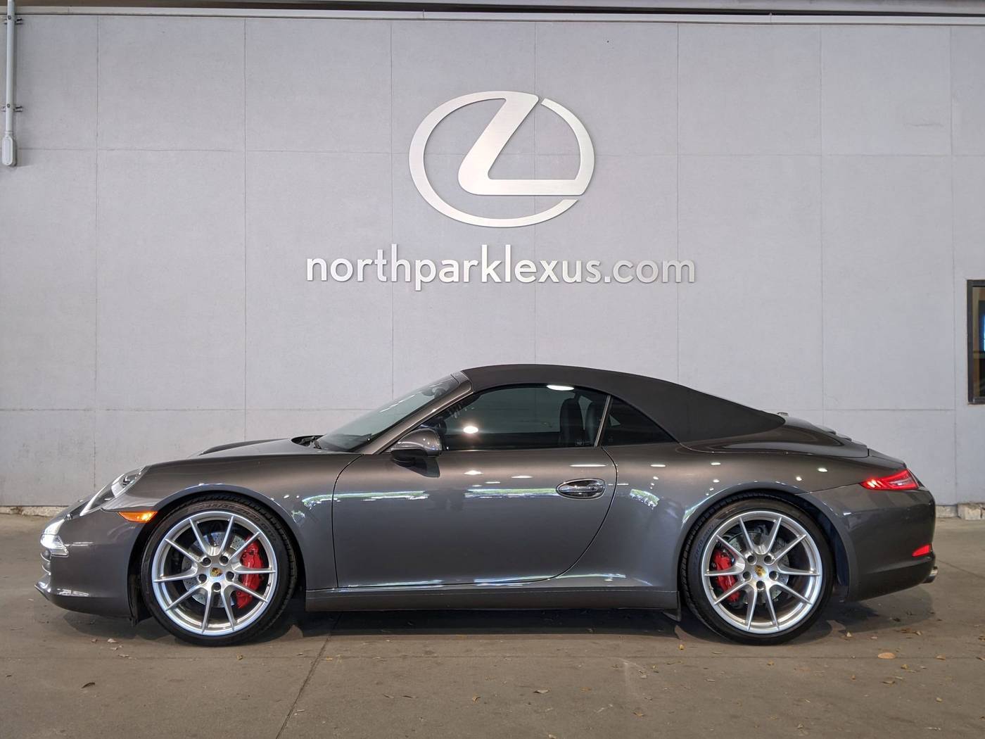 2016 Porsche 911 Carrera S — Convertible — 31,201 mi — San Antonio, TX