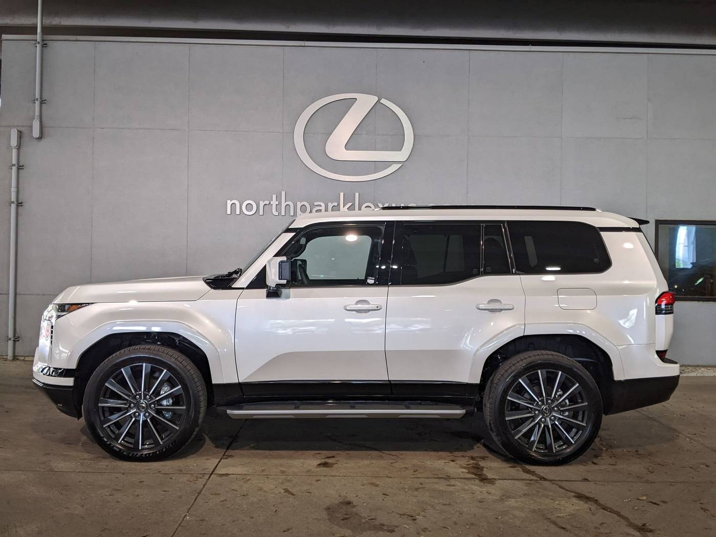2025 Lexus GX GX 550 Luxury — SUV — 176 mi — San Antonio, TX