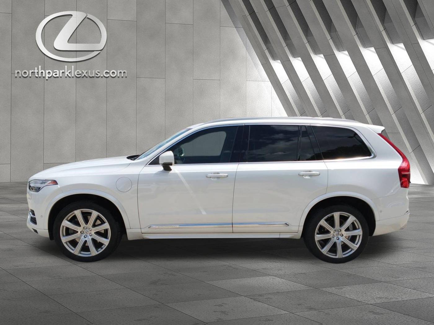 2017 Volvo XC90 Inscription — SUV — 75,623 mi — San Antonio, TX