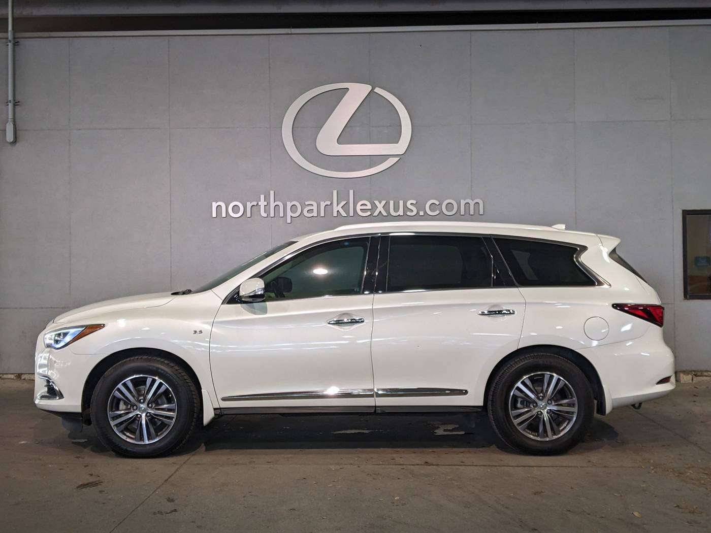 2017 INFINITI QX60 3.5 — SUV — 132,724 mi — San Antonio, TX