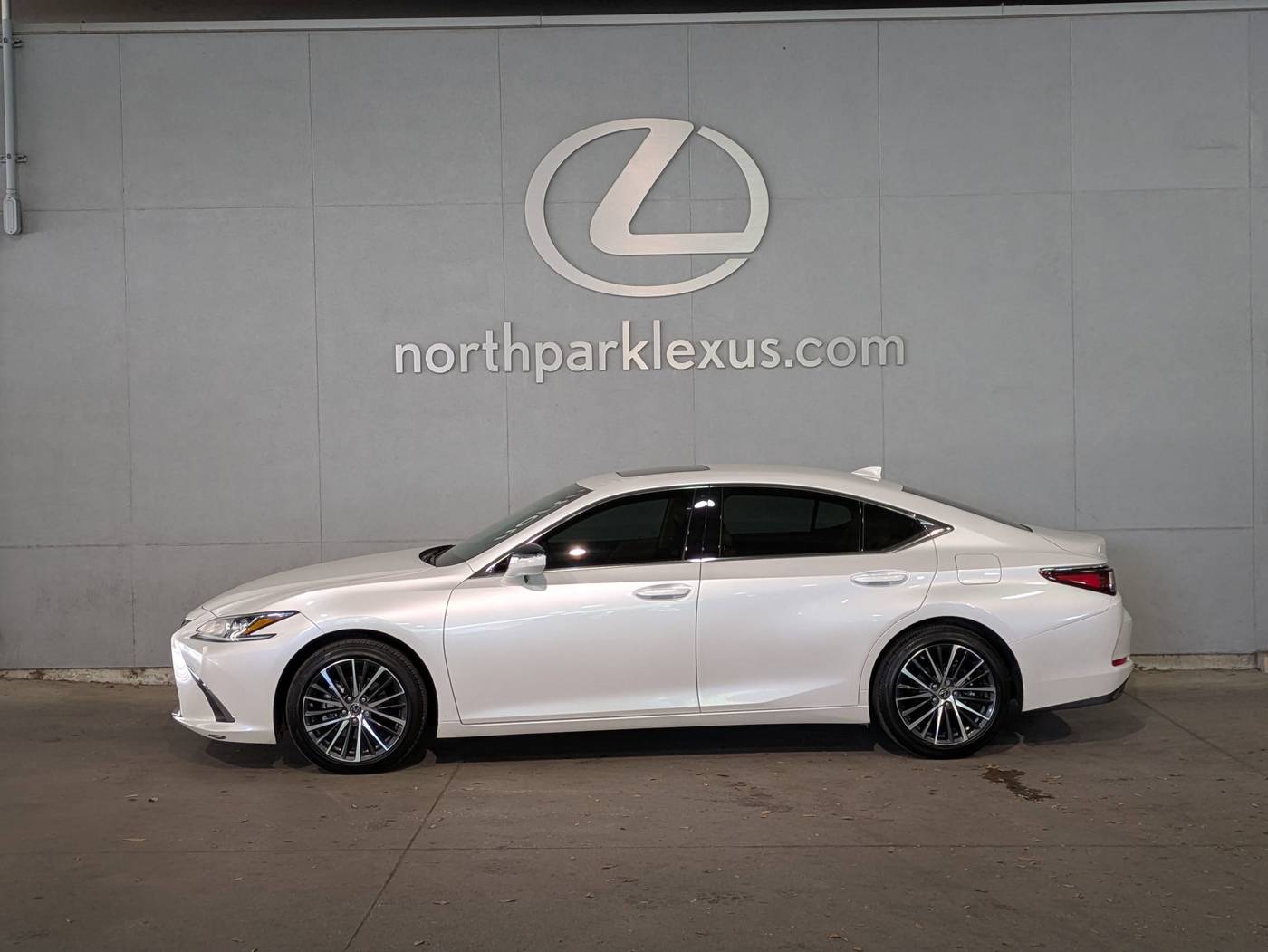 2024 Lexus ES ES 350 — Sedan — 15,780 mi — San Antonio, TX