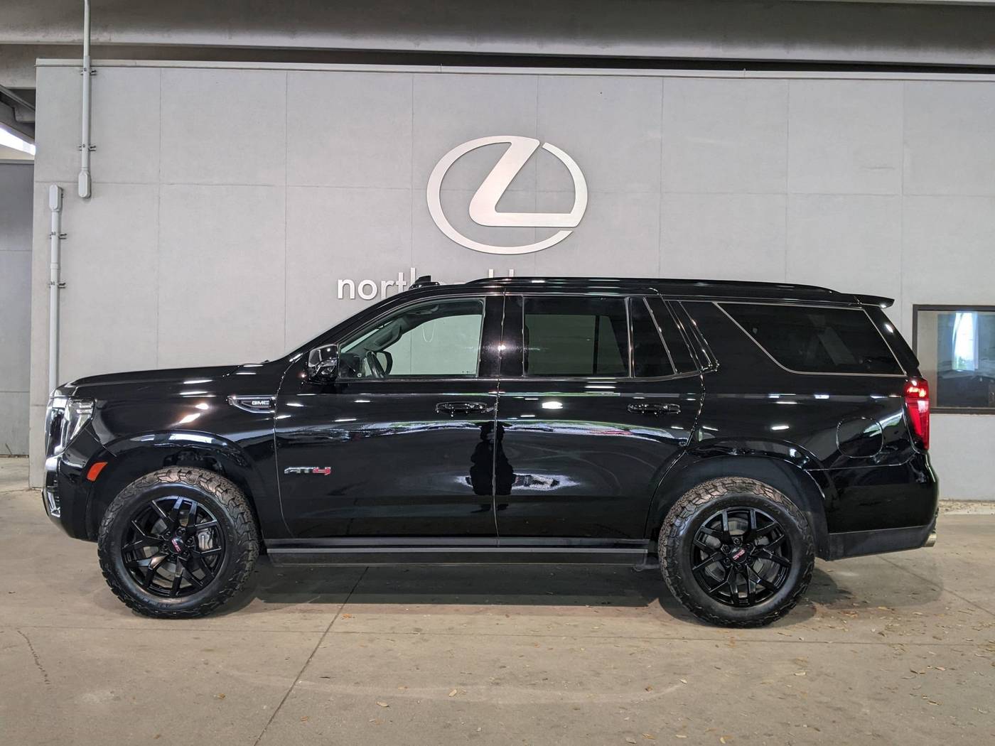 2022 GMC Yukon AT4 — SUV — 79,140 mi — San Antonio, TX