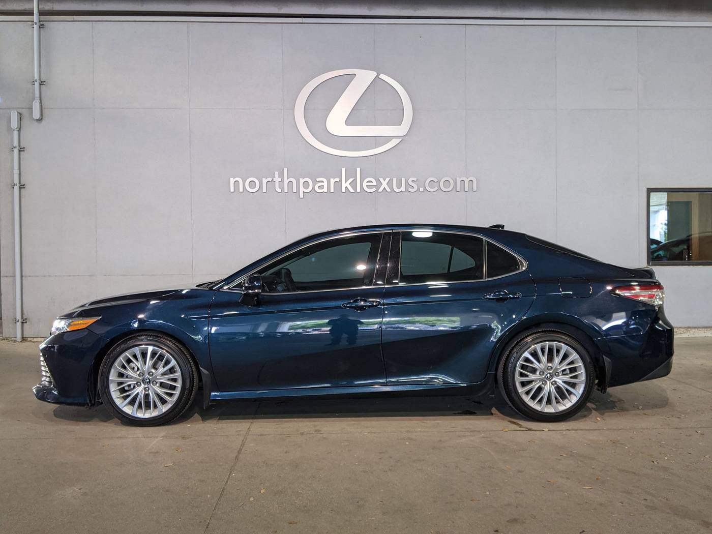 2018 Toyota Camry XLE V6 — Sedan — 55,578 mi — San Antonio, TX