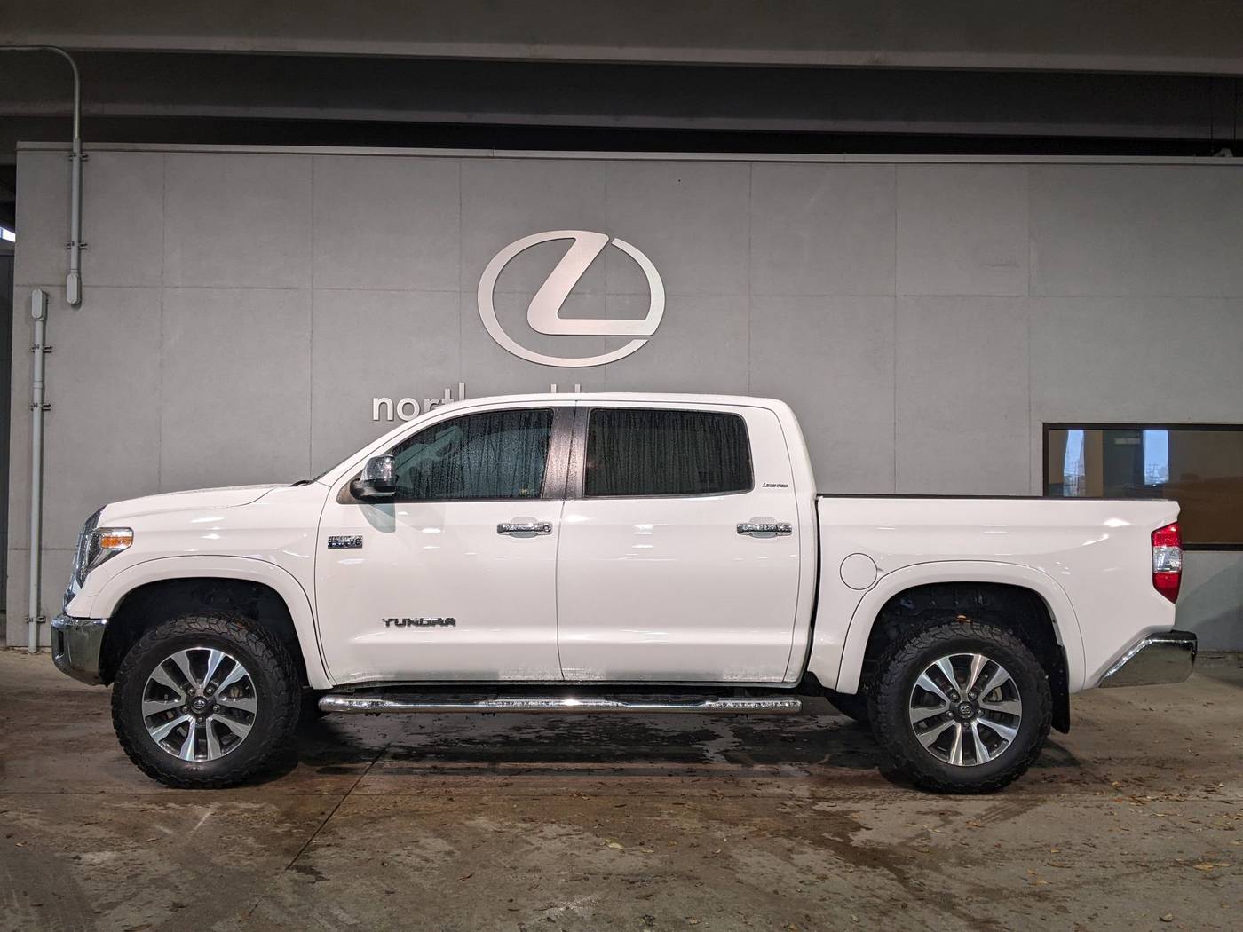 2018 Toyota Tundra Limited — Pickup Truck — 57,165 mi — San Antonio, TX