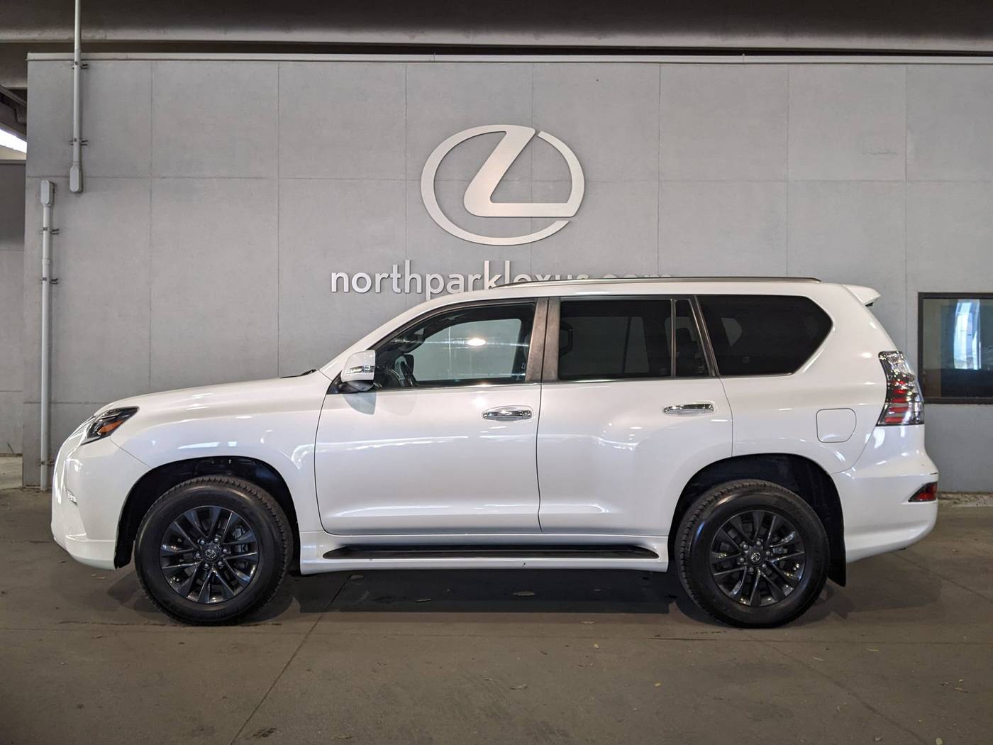 2021 Lexus GX GX 460 Premium — SUV — 27,257 mi — San Antonio, TX