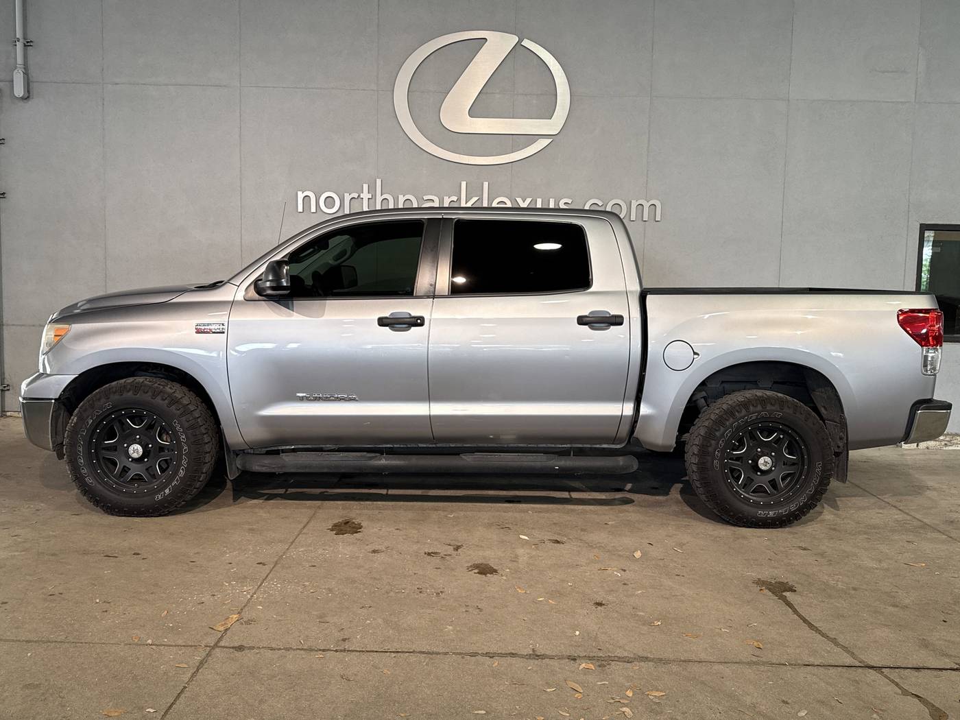 2013 Toyota Tundra Base — Pickup Truck — 139,698 mi — San Antonio, TX