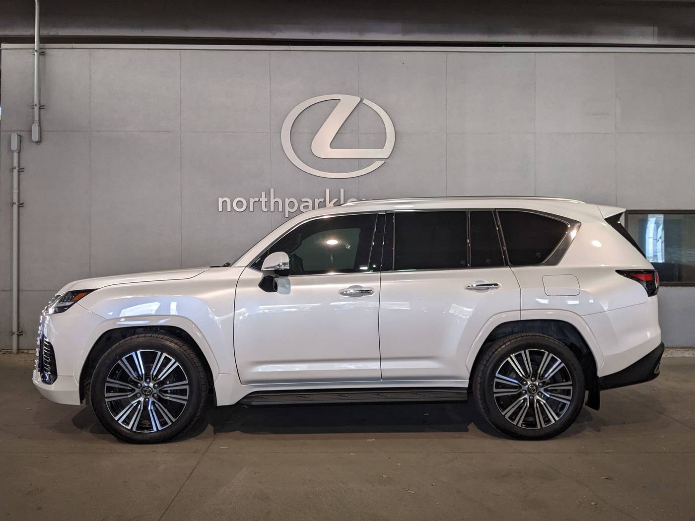 2024 Lexus LX LX 600 Luxury — SUV — 18,026 mi — San Antonio, TX