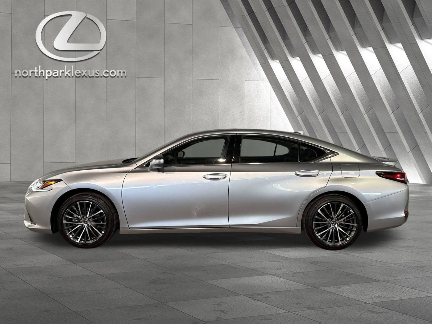2025 Lexus ES ES 300h — Sedan — 8 mi — San Antonio, TX