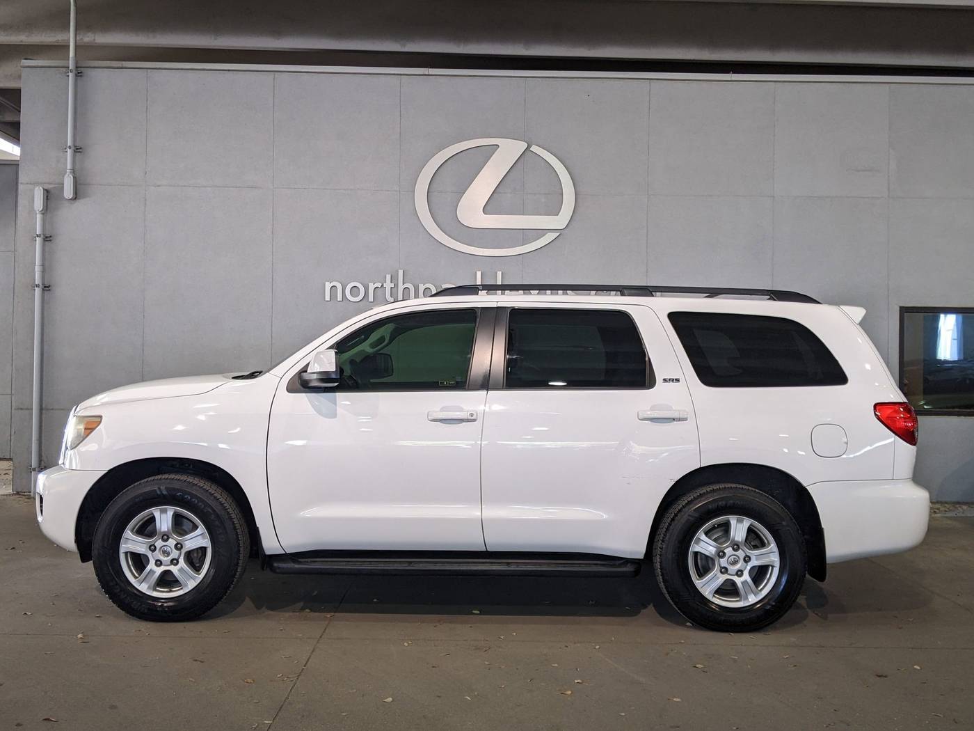 2016 Toyota Sequoia SR5 — SUV — 91,895 mi — San Antonio, TX