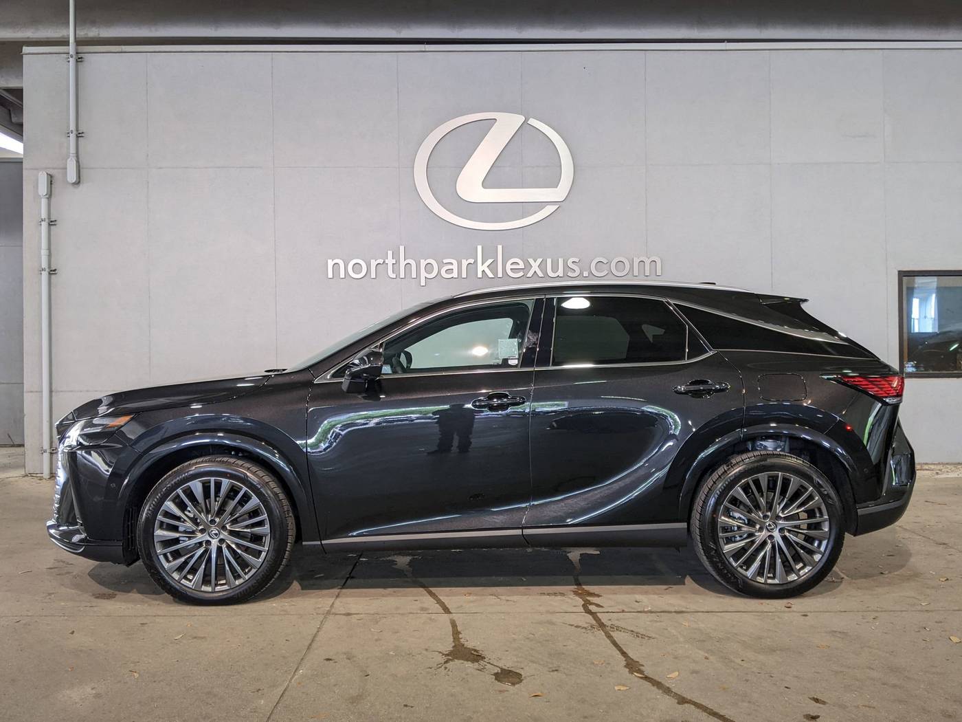 2025 Lexus RX RX 350h Luxury — SUV — 196 mi — San Antonio, TX