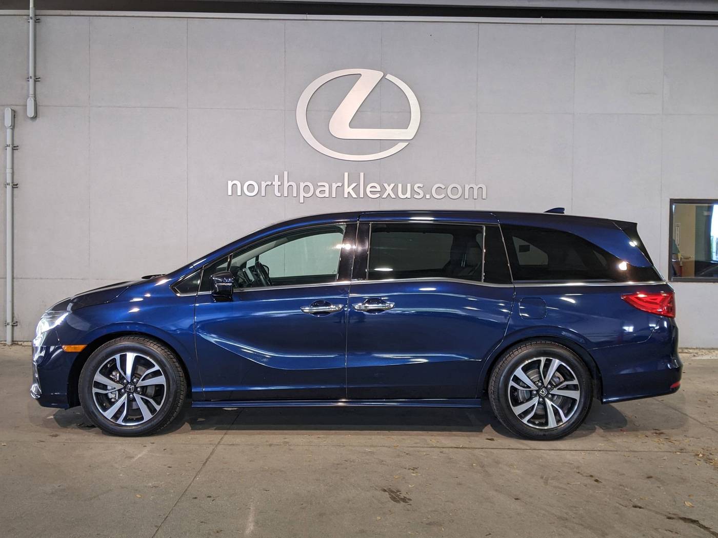 2018 Honda Odyssey Elite — Minivan — 149,920 mi — San Antonio, TX