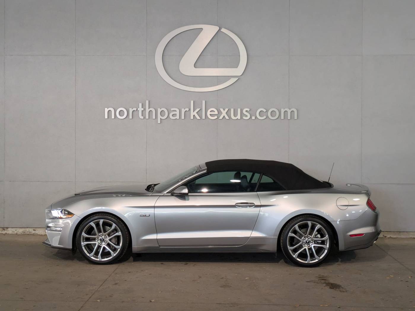 2020 Ford Mustang GT Premium — Convertible — 29,200 mi — San Antonio, TX