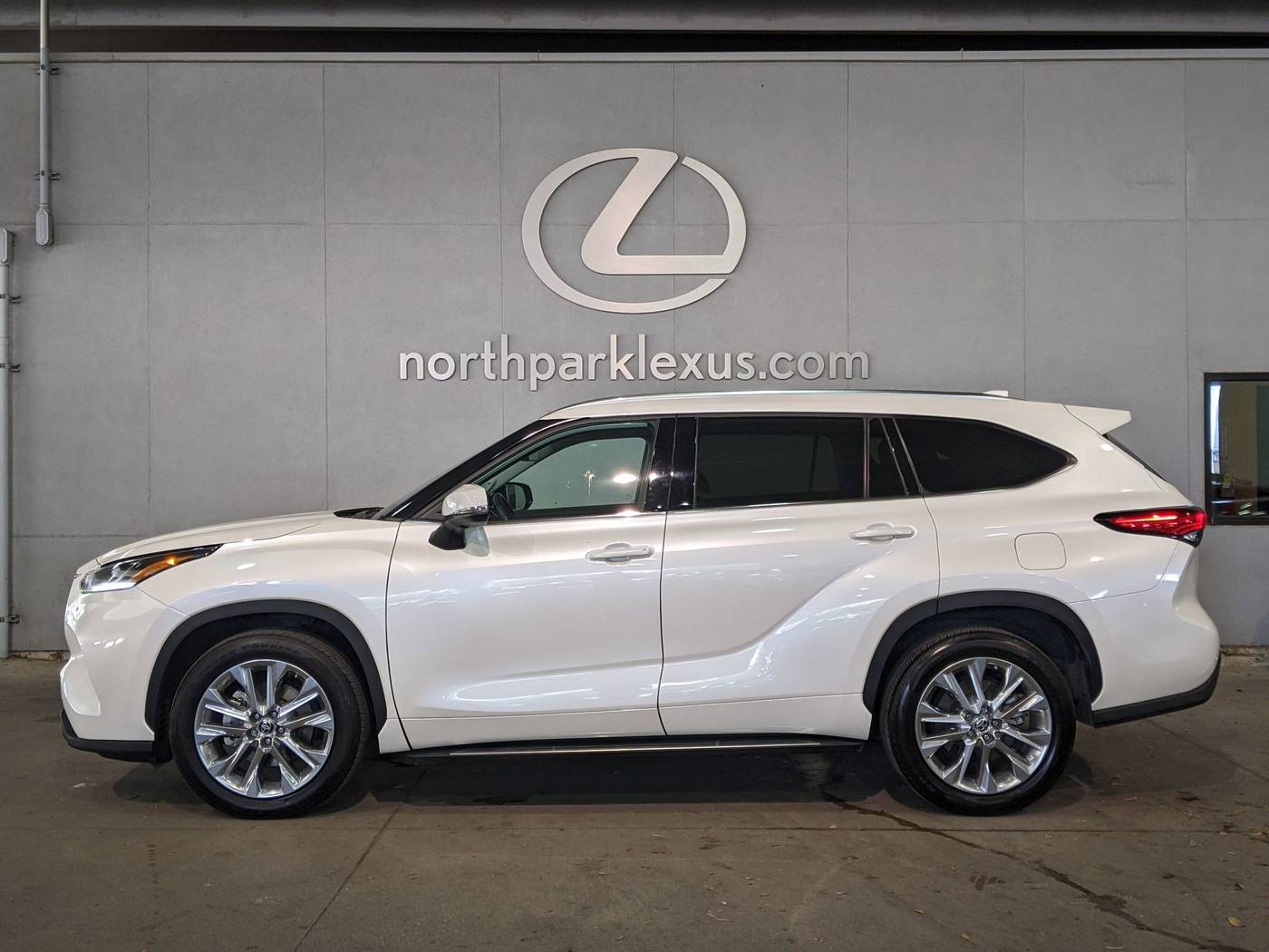 2021 Toyota Highlander Limited — SUV — 66,161 mi — San Antonio, TX
