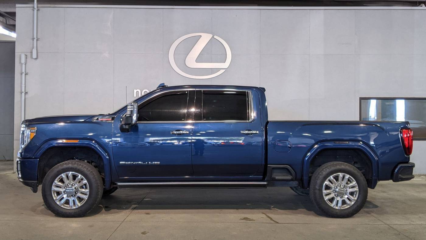 2023 GMC Sierra 2500HD Denali — Pickup Truck — 28,224 mi — San Antonio, TX